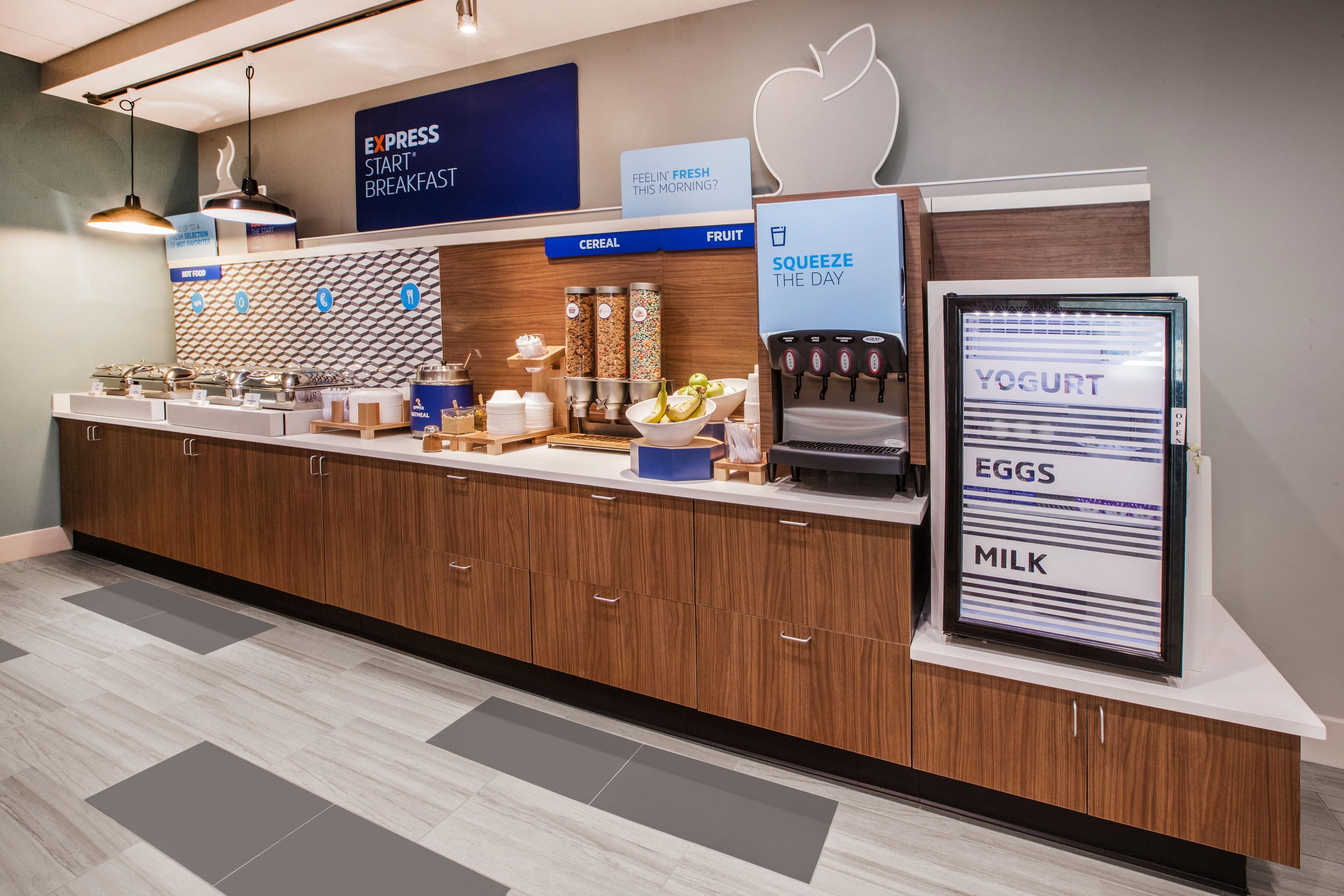 Holiday Inn Express - Alliance By Ihg Екстер'єр фото